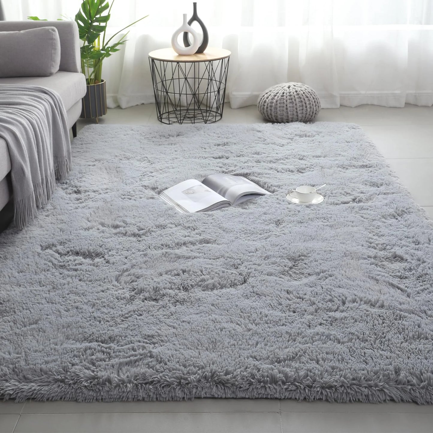 Ultra-Soft Plush Area Rug – Non-Slip Carpet for Bedroom & Living Room